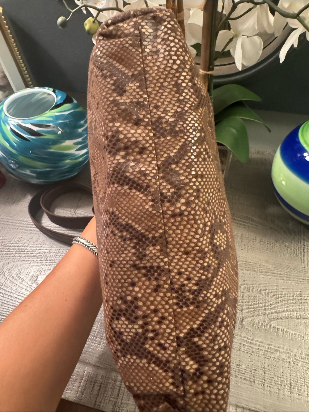 EUC Sharif Metallic Snake-Print Crossbody or Shoulder Bag w/ Turn Lock - Picture 8 of 12